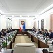 Premier Donald Tusk podczas posiedzenia rządu w Kancelarii Prezesa Rady Ministrów