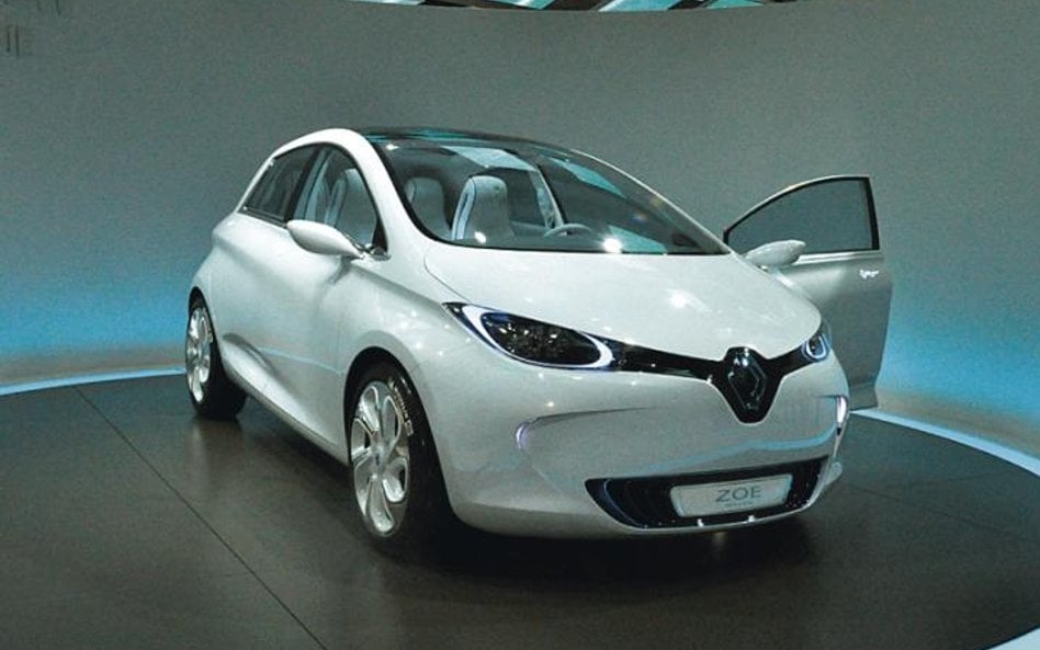 Całkowicie elektryczny renault ZOE ma akumulatory umieszczone pod podłogą