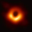 Pierwsza w historii fotografia czarnej dziury z galaktyki M87