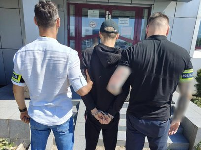 Akcja „Czyste Wakacje 2025”. Warszawscy policjanci zatrzymali 228 osób