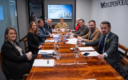 Rada Legislacyjna „Rzeczpospolitej". Od lewej: Paulina Szewioła,  Katarzyna Zwierz-Wilkocka, Jacek M