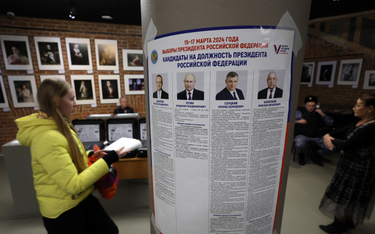 Wybory w Moskwie. Plakat informacyjny z listą kandydatów.