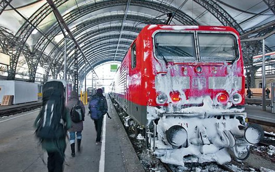 Nie tylko PKP. Mróz i śnieg sparaliżowały tej zimy pracę Deutsche Bahn. Ponad 100 tys. osób zażądało