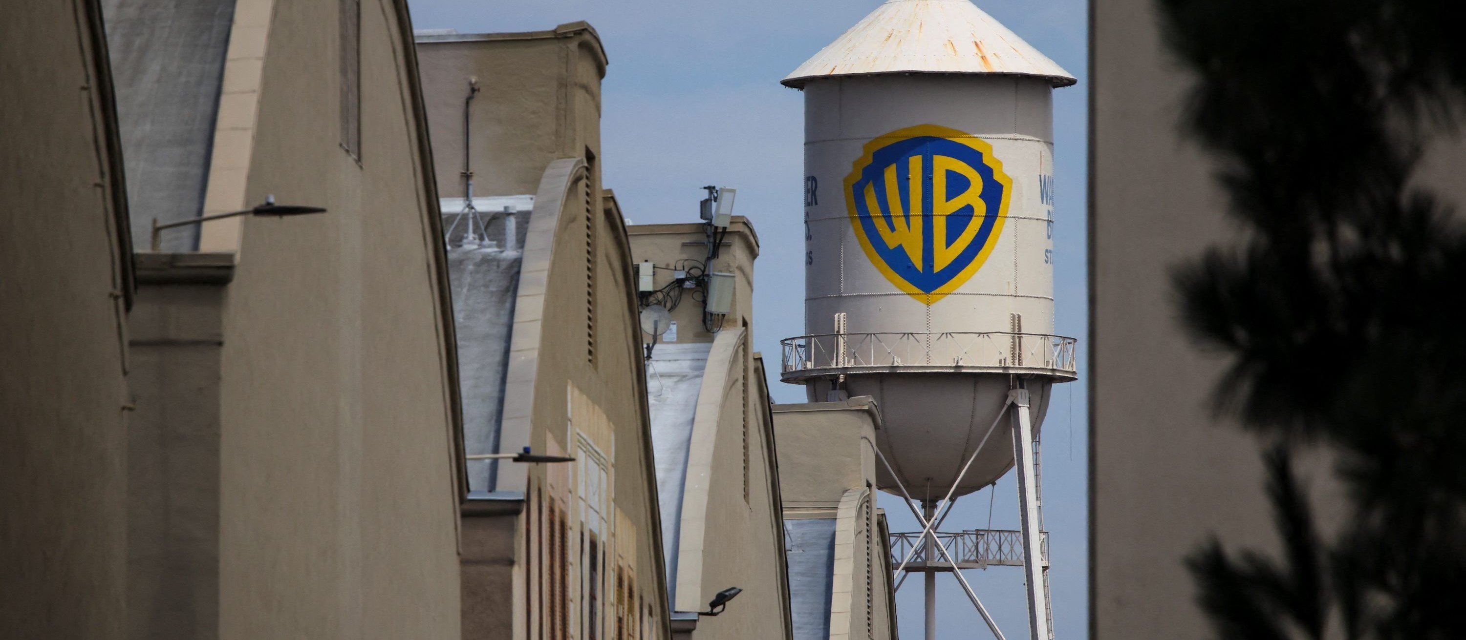 Przejęcie Warner Bros. Discovery coraz bliżej. Co oznacza dla Polski?