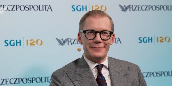 Angner: ekonomia może rozwiązać rzeczywiste problemy świata | OEES 2025