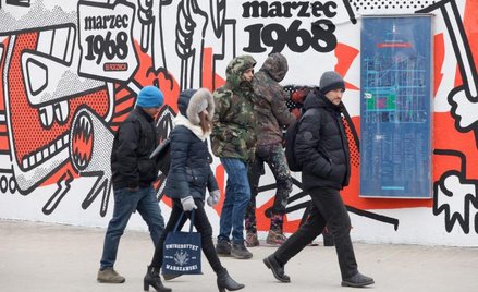 Przy stacji metra Centrum w Warszawie powstał mural poświęcony pamięci Marca ’68.