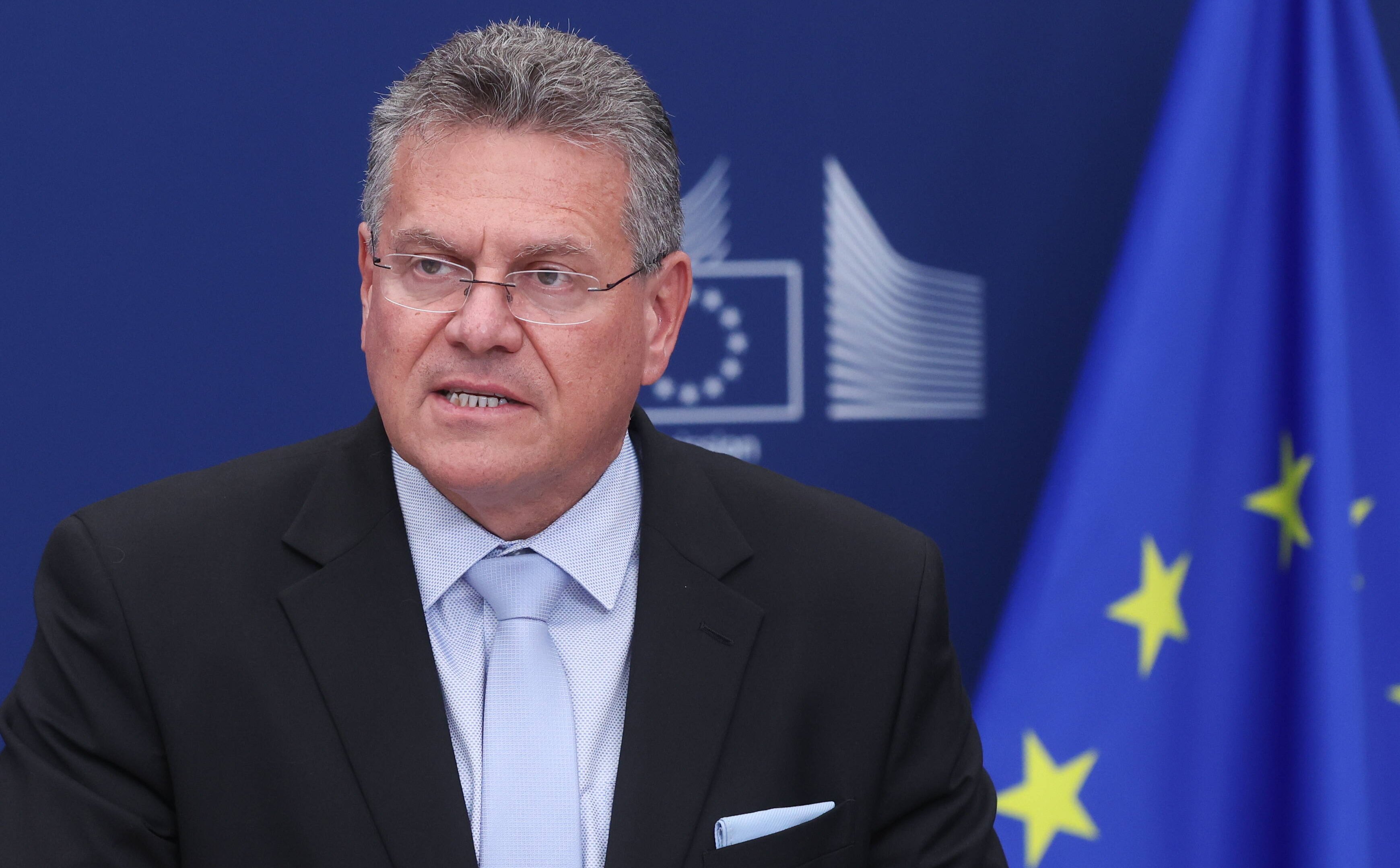 Ostatnie chwile na wynegocjowanie pokoju w wojnie celnej Donalda Trumpa z Europą