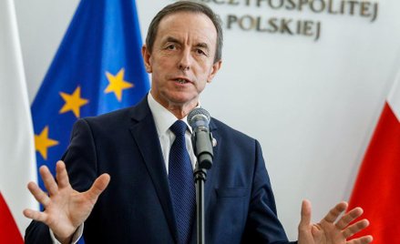 Marszałek Grodzki otrzymał przesyłkę z groźbami śmierci i materiałem wybuchowym