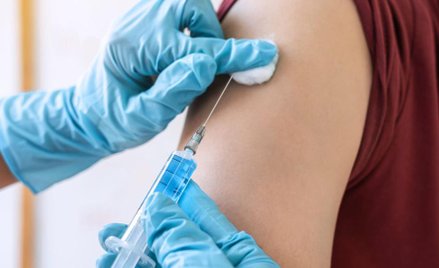 Jak sprawnie zaszczepić świat