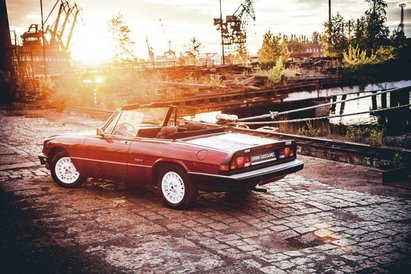 Jej konstrukcja jest tak udana, że przez blisko trzy dekady produkcji wiele nie zmieniono. Świetnie 