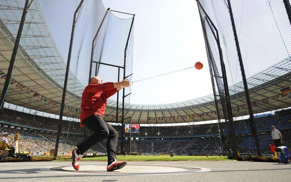 Lekkoatletyczne MŚ. Szymon Ziółkowski podczas konkursu rzutu młotem