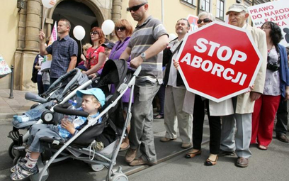 Wielu Polaków od lat domaga się całkowitego zakazu aborcji.
