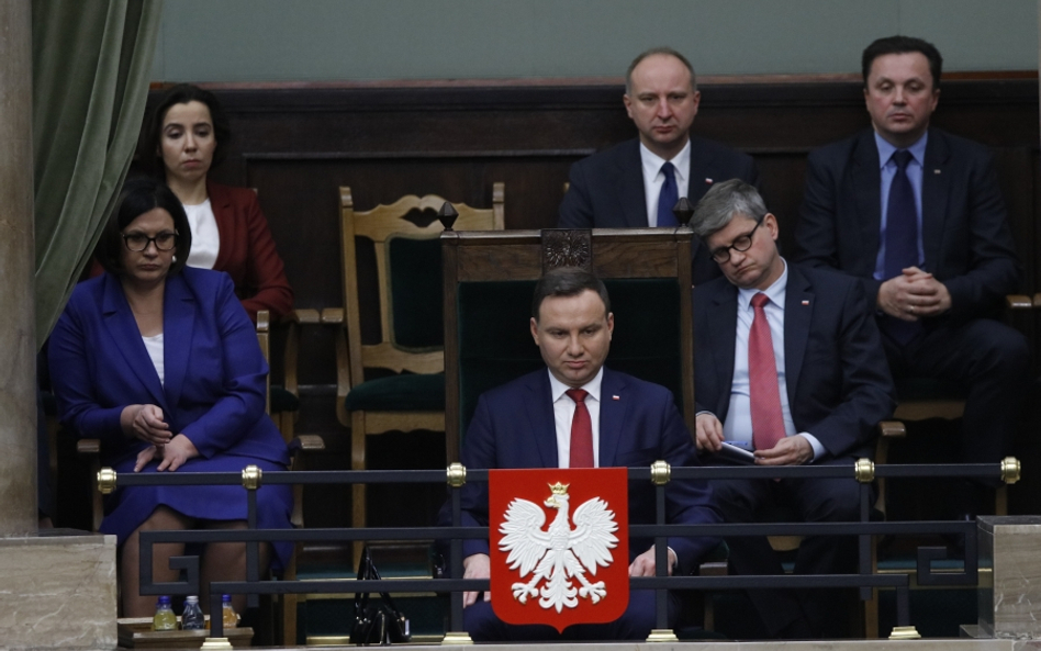 Żołnierz prezesa przegrywa