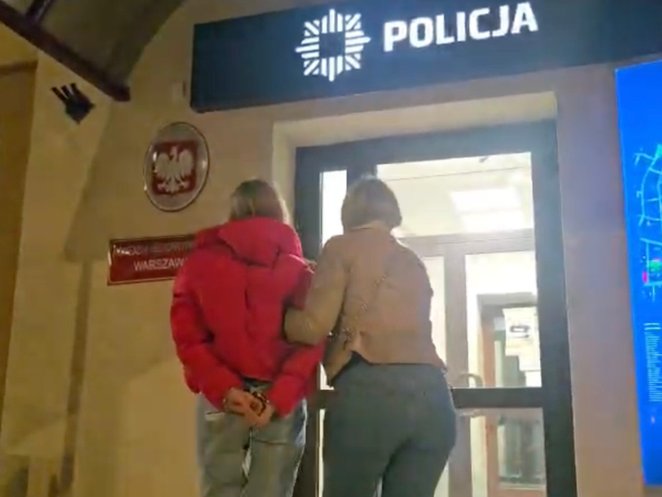 Oboje zatrzymani trafili do cel w Komendzie Rejonowej Policji Warszawa IV.