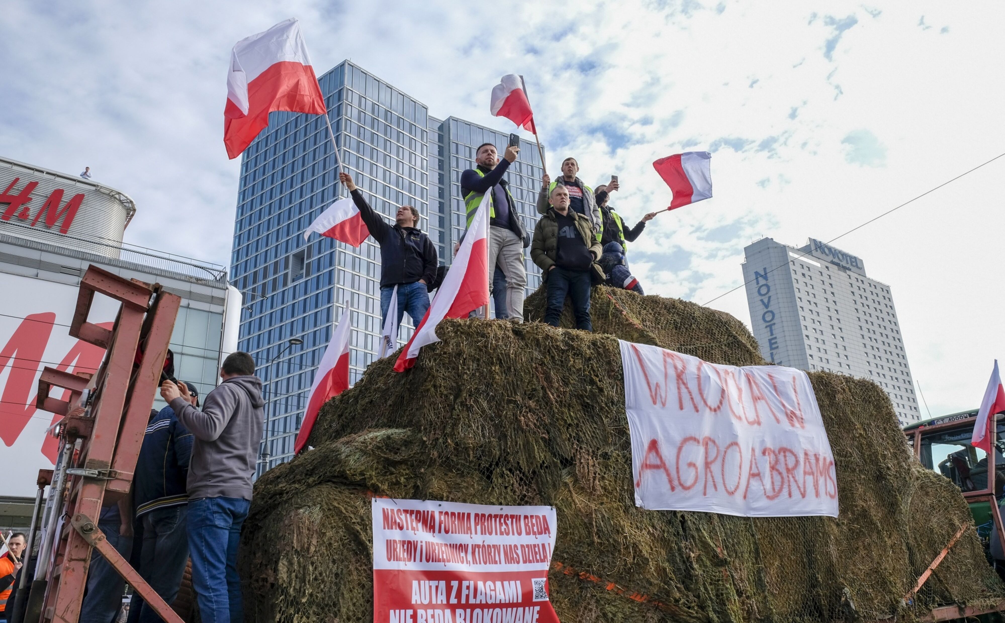 Bruksela chce pomóc rolnikom. Pakiet ułatwień da 1,6 mld euro oszczędności