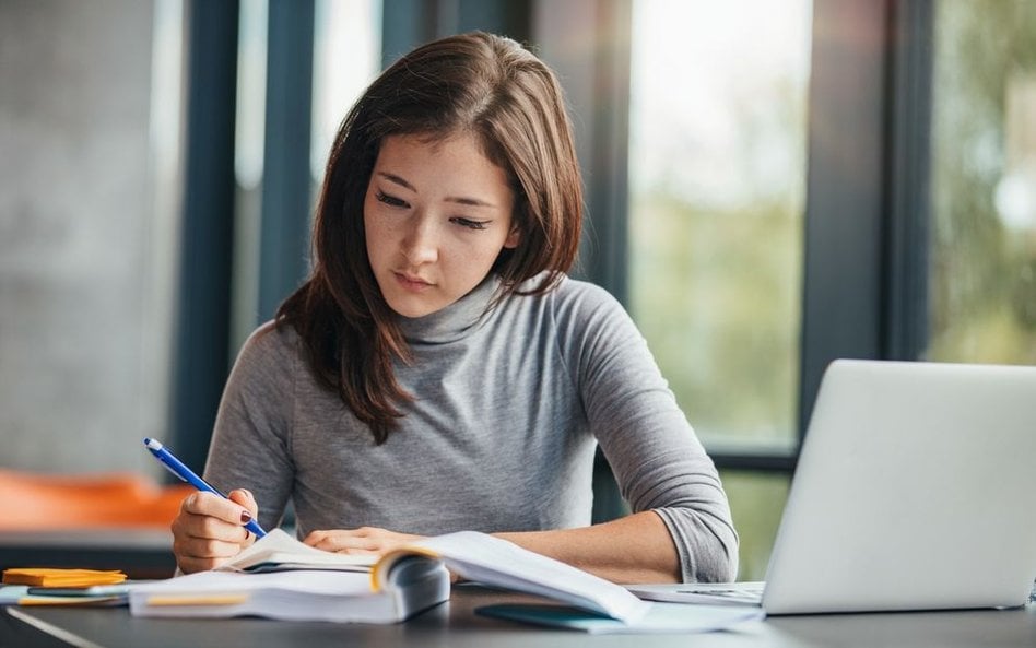 Wielka Brytania: Studenci zabijają się częściej niż ci, którzy nie studiują