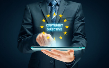 Dyrektywa autorska ingeruje w wolność wypowiedzi, ale zgodnie z unijnym prawem - opinia rzecznika generalnego TSUE