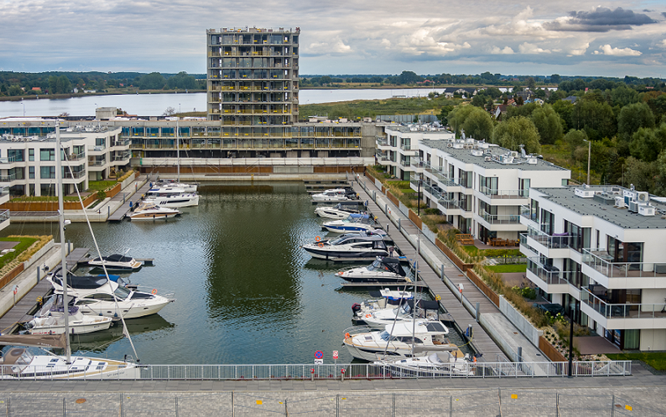 Grano Marina Hotel z wiechą