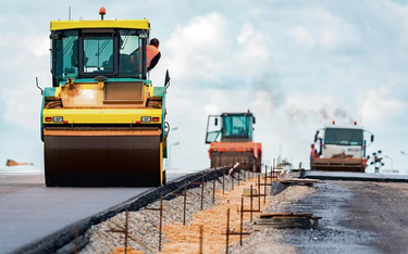 Eksperci szacują, że potrzeby samorządów związane z budową i modernizacją dróg sięgają 100 mld zł