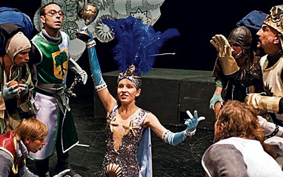 Gdyński „Spamalot” to zwariowana żonglerka konwencjami (fot. Piotr Manasterski)