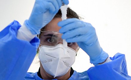 Epidemia w Polsce: 3003 nowe zakażenia, zmarło 75 osób