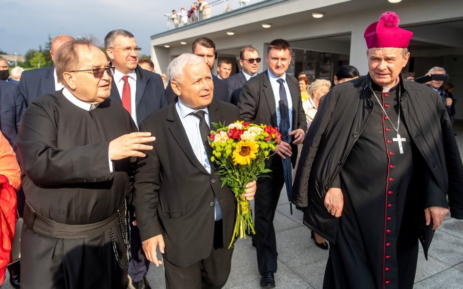 Szczególnie dewastujące okazały się lata rządów Zjednoczonej Prawicy, a szczególnie realizowany dość