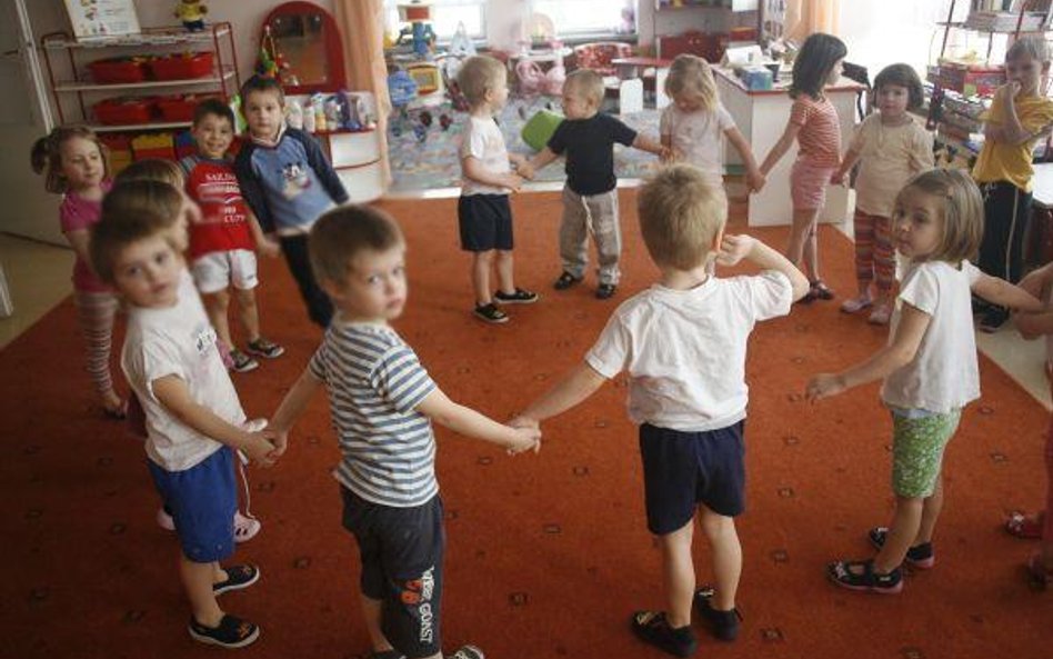 Umowa ze szkołą lub przedszkolem pod lupą