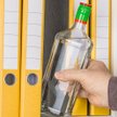 Kara za picie alkoholu na komendzie po godzinach