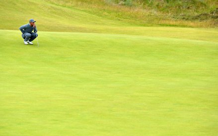 Amerykański golfista Tiger Woods podczas pierwszej rundy w dniu otwarcia British Open Golf Champions