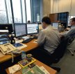 Tradycyjni maklerzy mają coraz mniej pracy. Zamiast nich zlecenia składają automaty