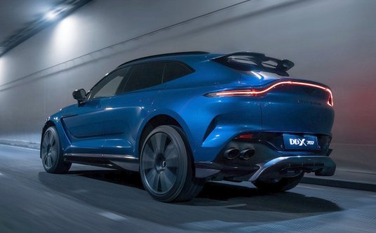 Aston Martin DBX707