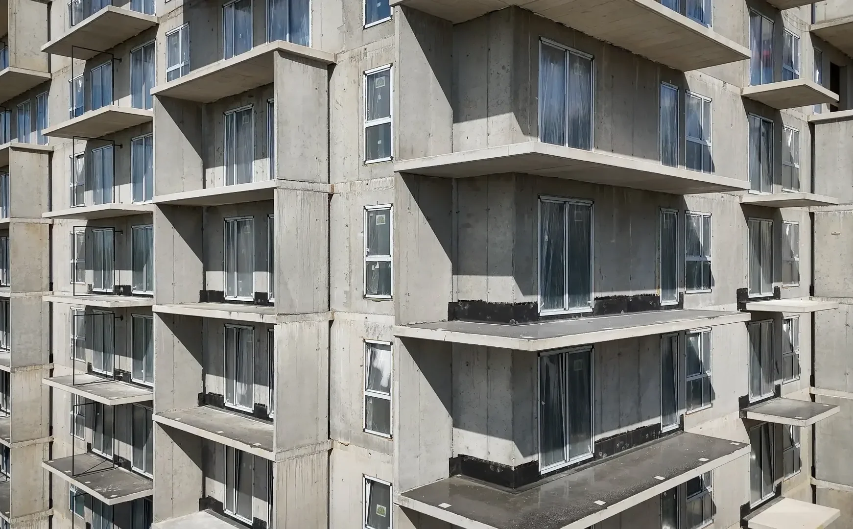 Presja na wzrost czy na spadek cen mieszkań? Przyjmowanie zakładów