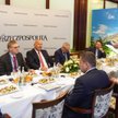 Gościem śniadania z „Rzeczpospolitą” był w tym roku Tadeusz Kościński  (trzeci z lewej), minister fi