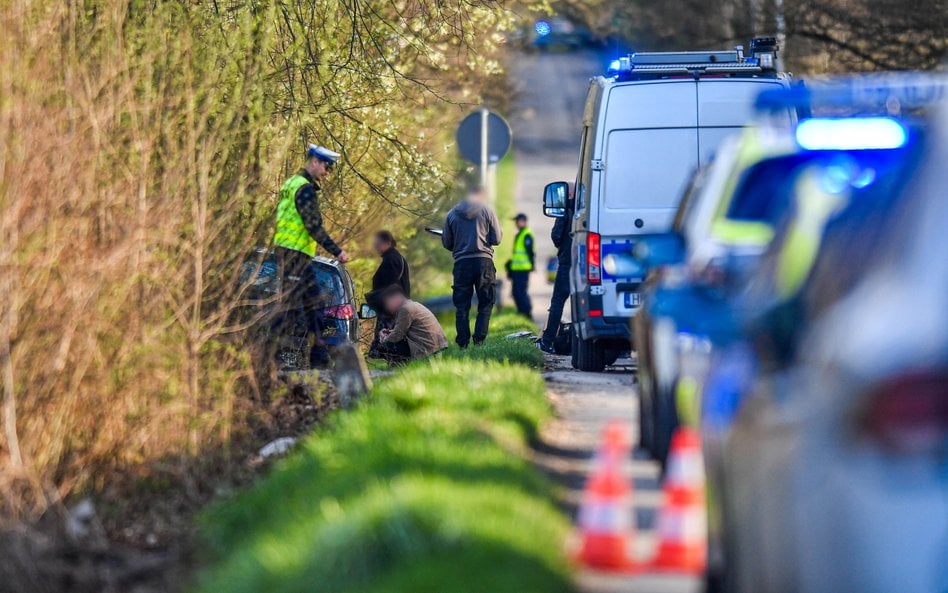 W wypadku zginął poseł Lewicy, Łukasz Litewka. Potrącił go samochód, kiedy jechał na rowerze. Miał 3