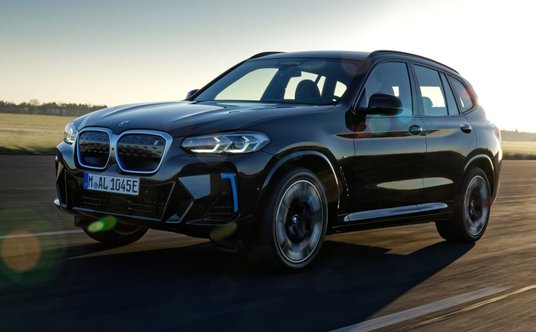 BMW iX3 z napędem elektrycznym