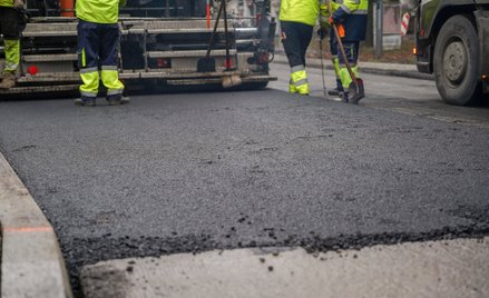 Naprawa 40 kilometrów ulic rocznie pozwala zachować ich sieć w przyzwoitym stanie technicznym