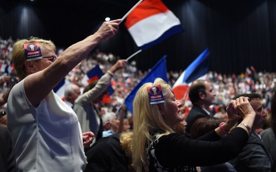 Francja: 500 tys. podwójnych kart wyborczych
