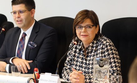 Prezes Naczelnej Rady Lekarskiej Łukasz Jankowski oraz nowa minister zdrowia Izabela Leszczyna