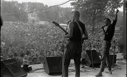 Siekiera na dużej scenie festiwalu w Jarocinie w 1984 r.