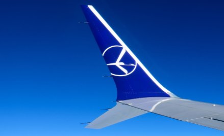 LOT odbiera dziś pierwszego boeinga z nowym, „polskim” wystrojem wnętrza