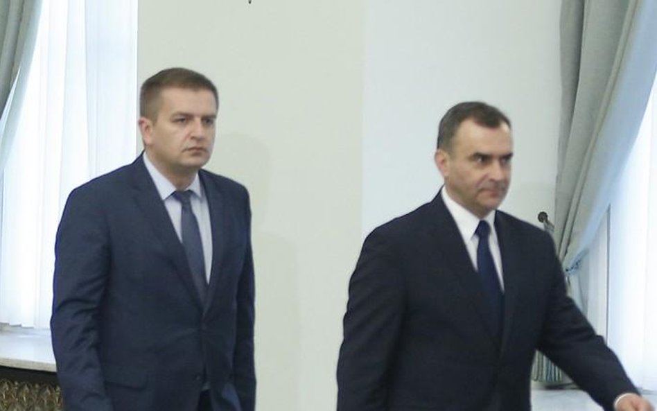 Sondaż "Rzeczpospolitej": bohaterowie taśm nie powinni kandydować
