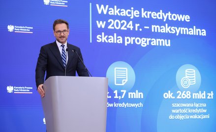 Minister rozwoju i technologii Waldemar Buda na konferencji prasowej po posiedzeniu rządu