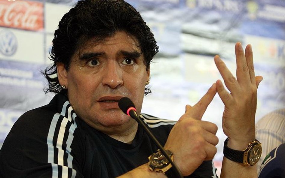 Maradona uznał ojcostwo kolejnych dzieci. "Jeszcze trójka i będzie miał piłkarską jedenastkę"