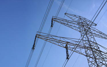 NIK: linie energetyczne za stare na OZE. Spółki Orlenu nie wpuszczają kontrolerów