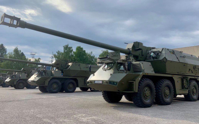 155 mm armatohaubice samobieżne na podwoziu kołowym Zuzana 2 Sił Zbrojnych Republiki Słowackiej.