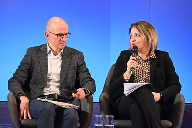 Izabela Olszewska, członkini zarządu Giełda Papierów Wartościowych i Michał Masłowski, wiceprezes za