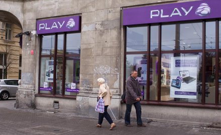 Play Communications obniża założenia na 2018 rok i tnie dywidendę