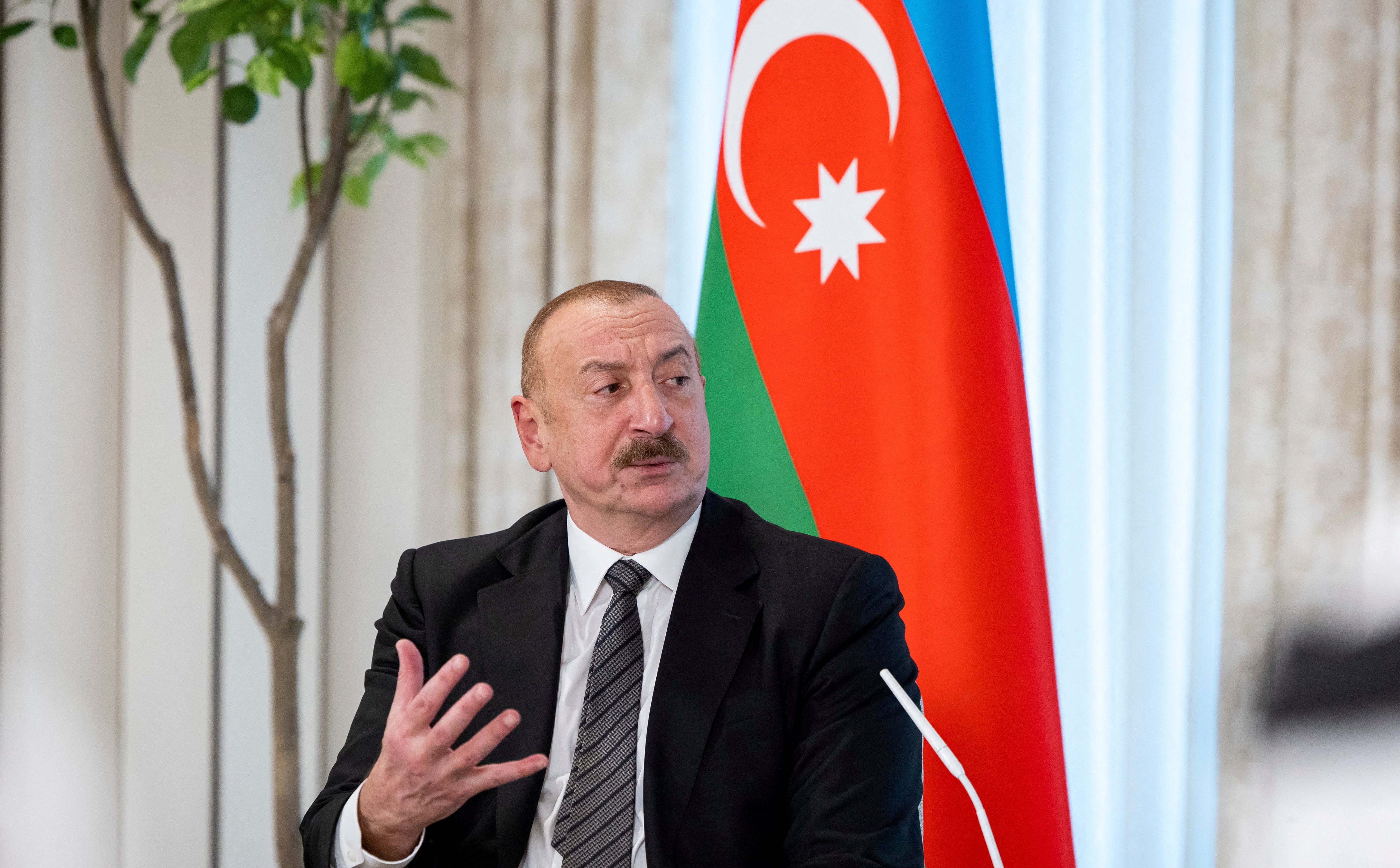 Alijew uderza w Putina. Będzie wojna na Kaukazie Południowym?