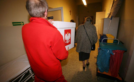 Skarżą się na brak komisji w szpitalach czy aresztach