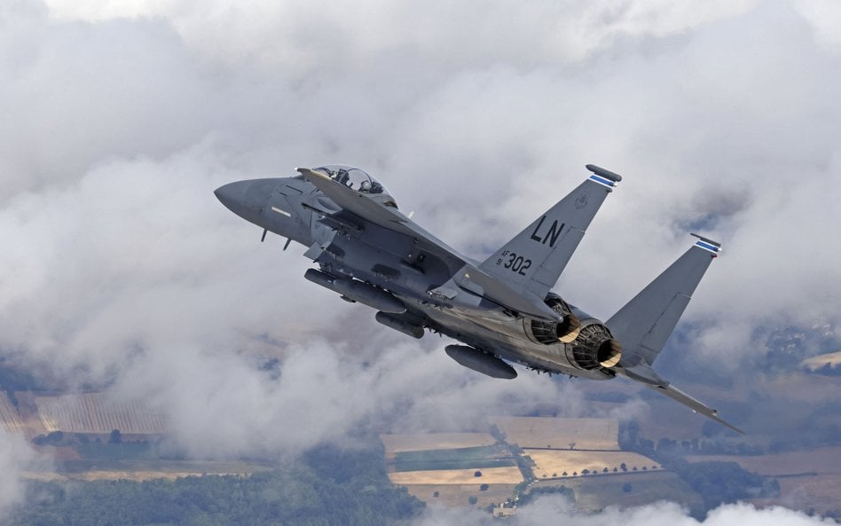 W piątek nad Iranem strącony został amerykański F-15